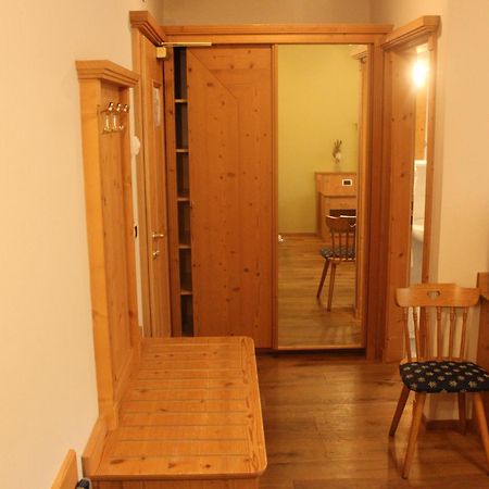 Lazfons Gasthaus Zum Weissen Kreuz מראה חיצוני תמונה