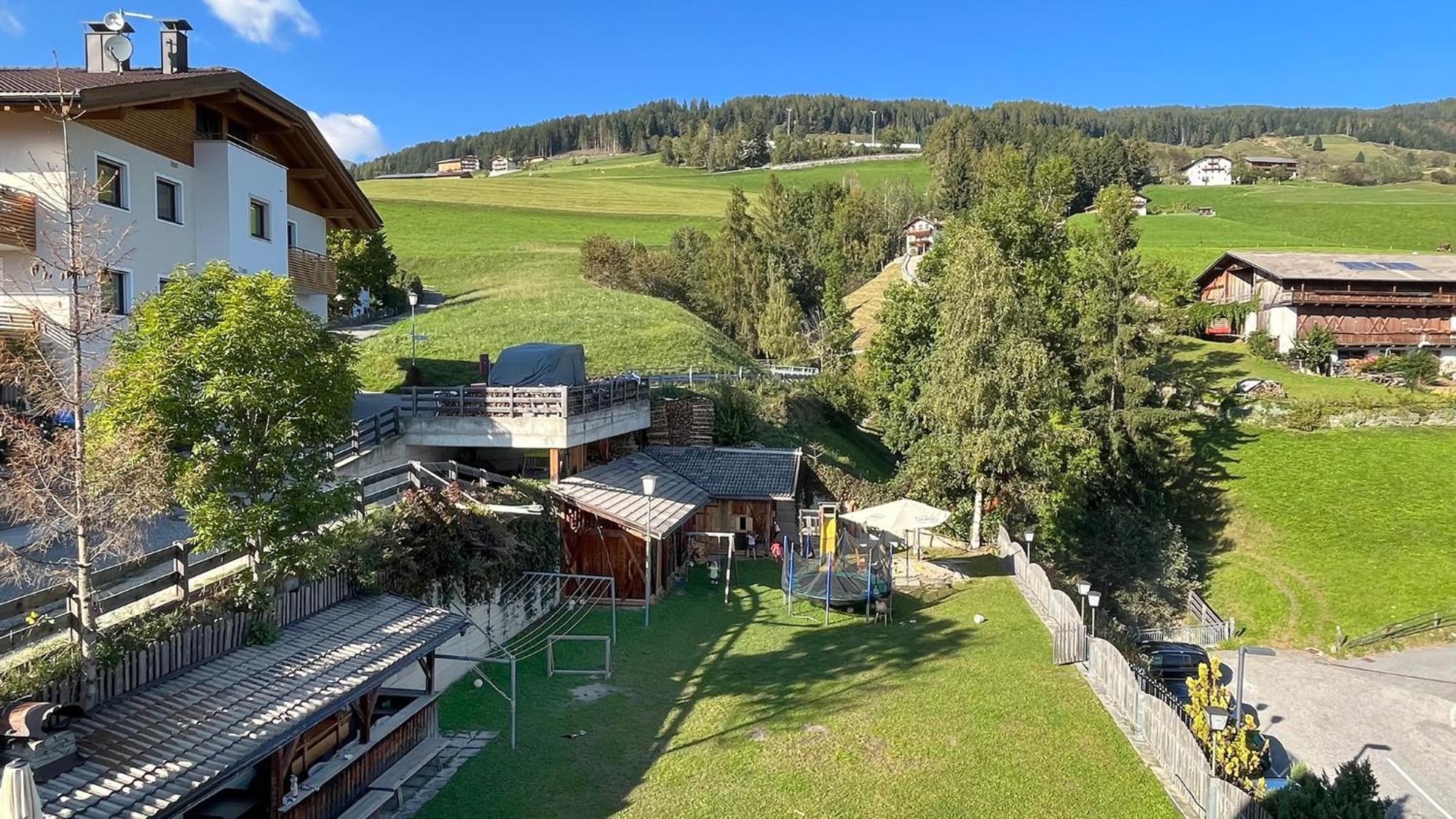 Lazfons Gasthaus Zum Weissen Kreuz מראה חיצוני תמונה