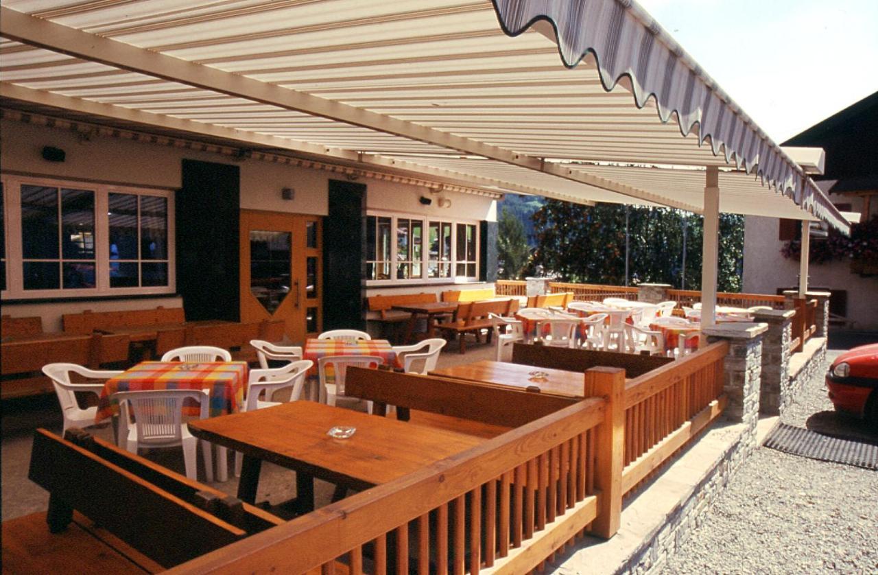 Lazfons Gasthaus Zum Weissen Kreuz מראה חיצוני תמונה
